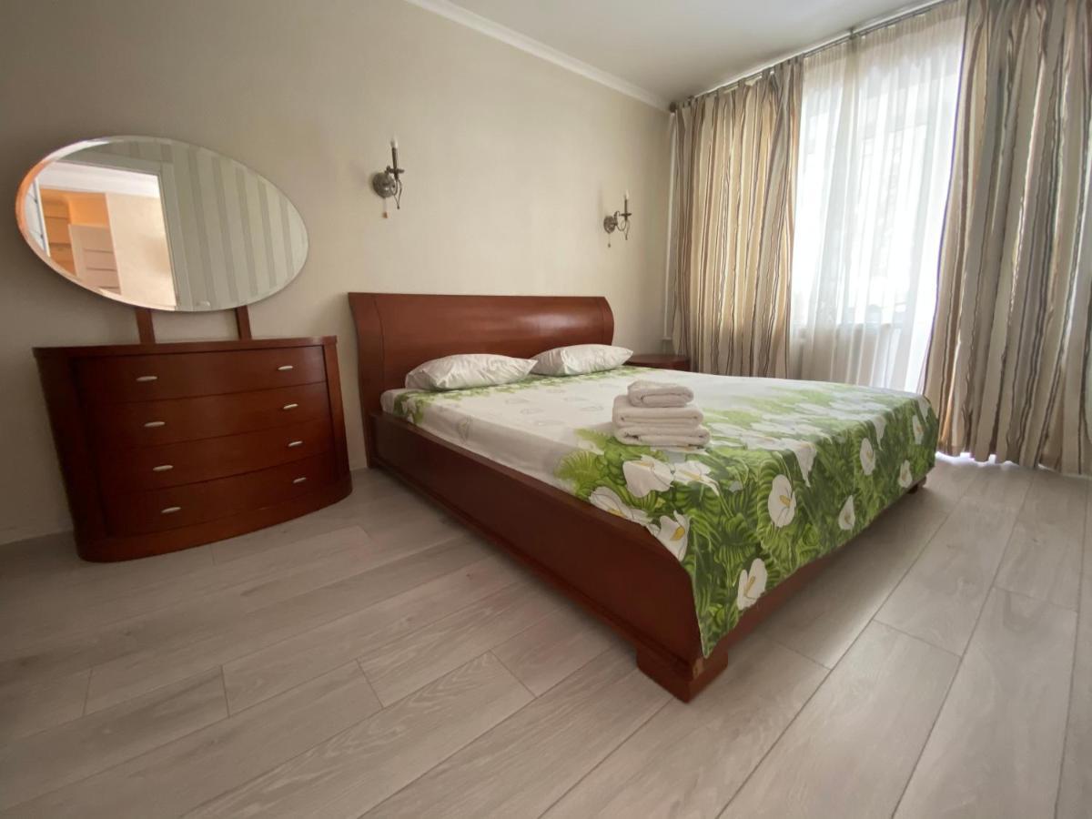 Apartment On Prospiekt Pobiedy 18 Kiev Exterior foto